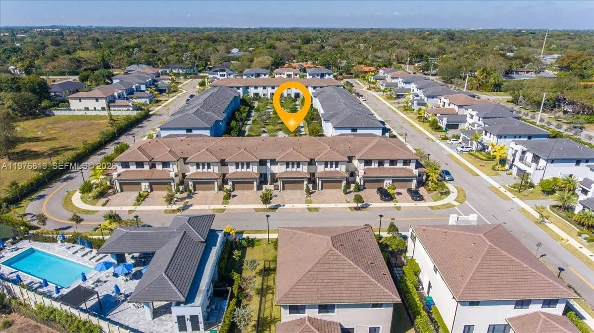 12060 Sw 82nd Pl, Miami, Florida 33156, Miami, Florida 33156, 4 Bedrooms Bedrooms, ,3 BathroomsBathrooms,Residential,For Sale,12060 Sw 82nd Pl, Miami, Florida 33156,A11976819