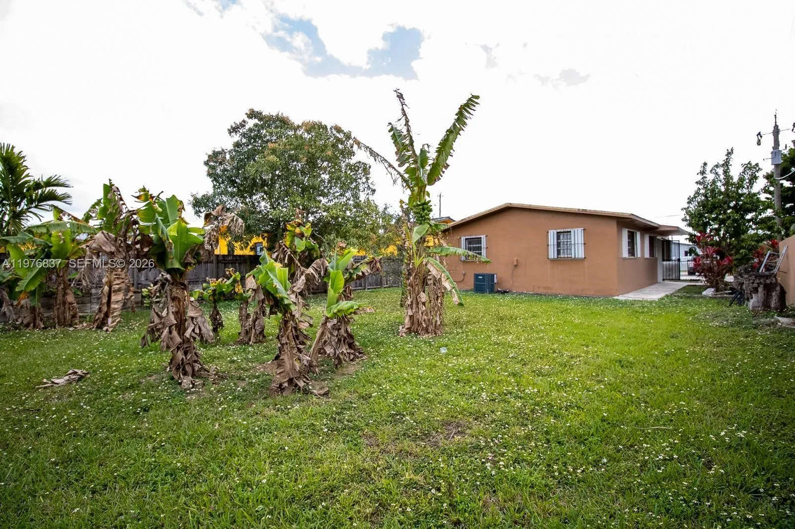 12061 Sw 4th Ter 12061, Miami, Florida 33184, Miami, Florida 33184, 3 Bedrooms Bedrooms, ,2 BathroomsBathrooms,Residential Lease,For Rent,12061 Sw 4th Ter 12061, Miami, Florida 33184,A11976837