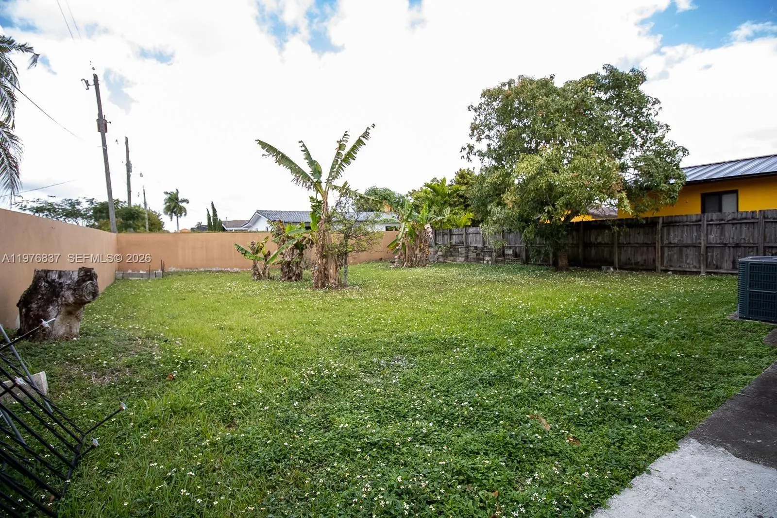 12061 Sw 4th Ter 12061, Miami, Florida 33184, Miami, Florida 33184, 3 Bedrooms Bedrooms, ,2 BathroomsBathrooms,Residential Lease,For Rent,12061 Sw 4th Ter 12061, Miami, Florida 33184,A11976837