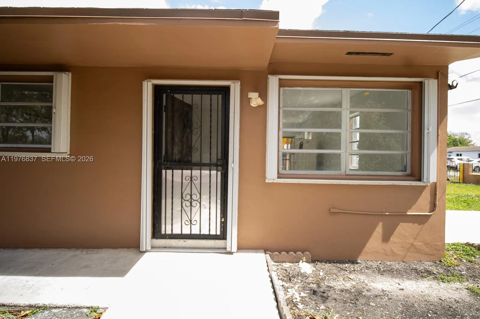 12061 Sw 4th Ter 12061, Miami, Florida 33184, Miami, Florida 33184, 3 Bedrooms Bedrooms, ,2 BathroomsBathrooms,Residential Lease,For Rent,12061 Sw 4th Ter 12061, Miami, Florida 33184,A11976837