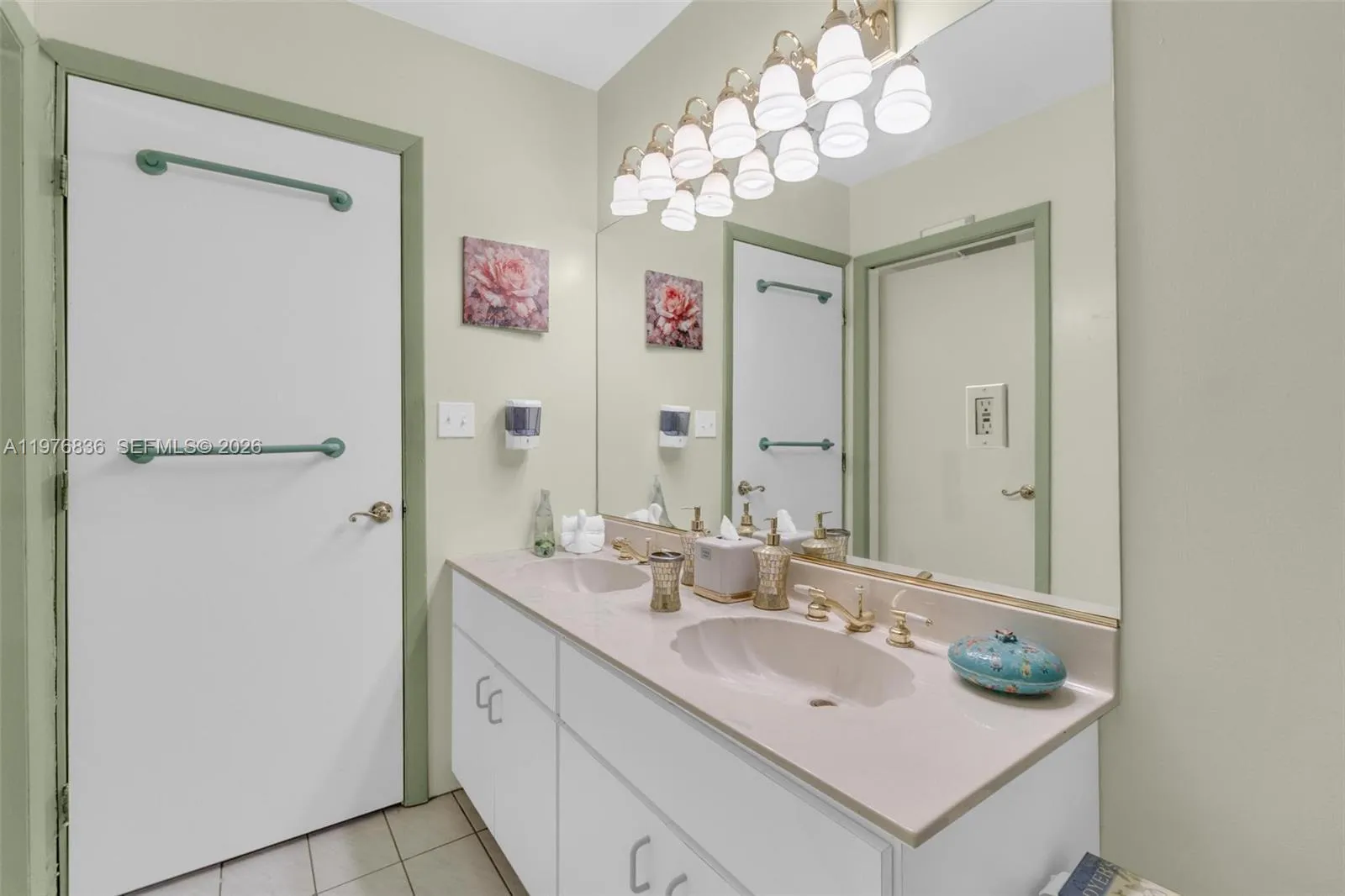 18201 Sw 87th Ave, Palmetto Bay, Florida 33157, Palmetto Bay, Florida 33157, 4 Bedrooms Bedrooms, ,2 BathroomsBathrooms,Residential,For Sale,18201 Sw 87th Ave, Palmetto Bay, Florida 33157,A11976836