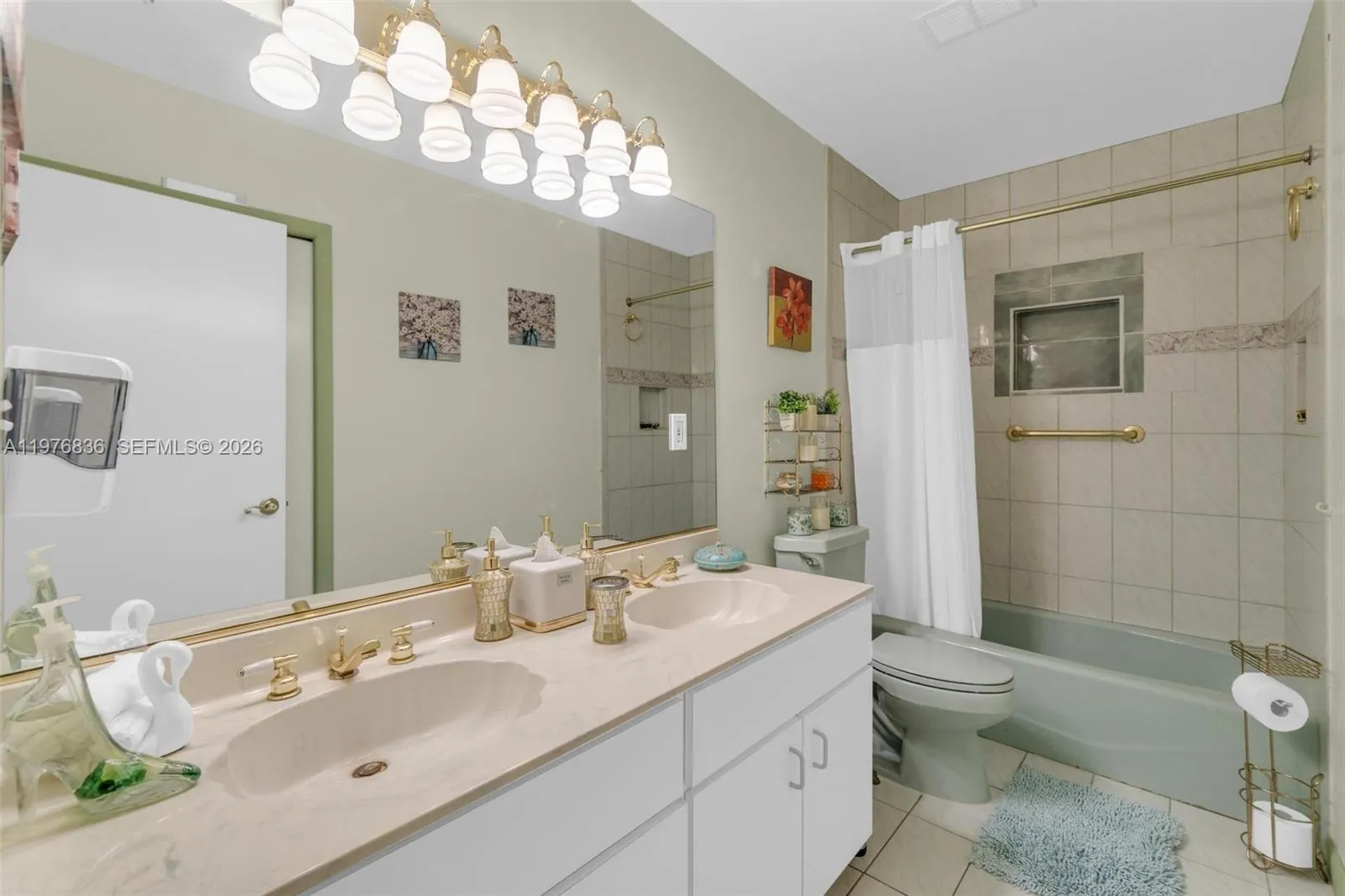 18201 Sw 87th Ave, Palmetto Bay, Florida 33157, Palmetto Bay, Florida 33157, 4 Bedrooms Bedrooms, ,2 BathroomsBathrooms,Residential,For Sale,18201 Sw 87th Ave, Palmetto Bay, Florida 33157,A11976836