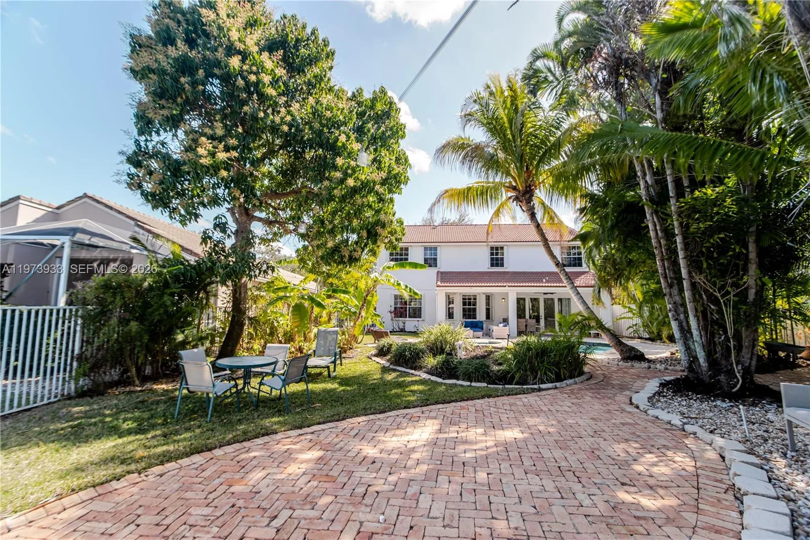 362 Lake Crest Ct, Weston, Florida 33326, Weston, Florida 33326, 4 Bedrooms Bedrooms, ,2 BathroomsBathrooms,Residential,For Sale,362 Lake Crest Ct, Weston, Florida 33326,A11973933