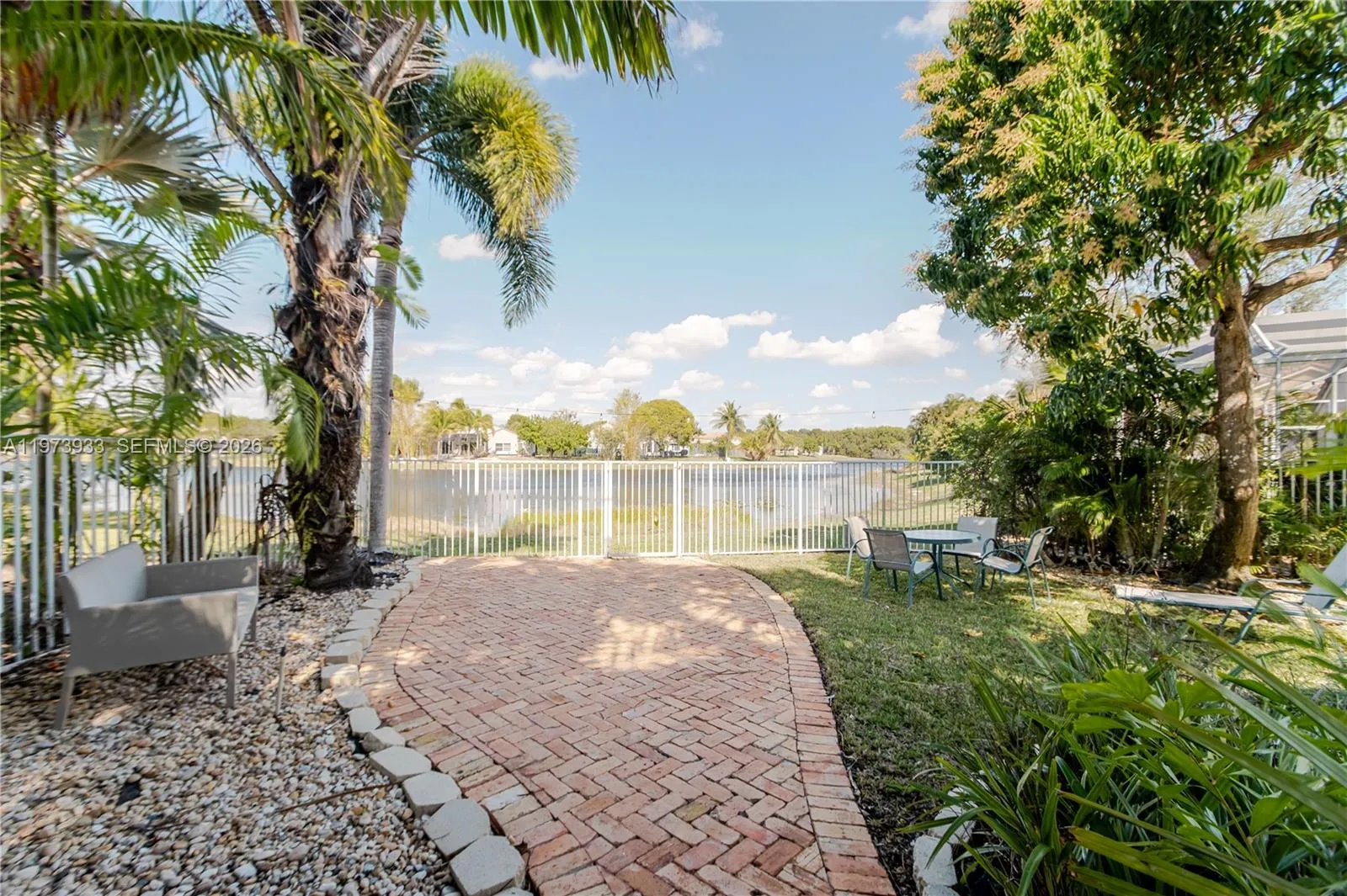 362 Lake Crest Ct, Weston, Florida 33326, Weston, Florida 33326, 4 Bedrooms Bedrooms, ,2 BathroomsBathrooms,Residential,For Sale,362 Lake Crest Ct, Weston, Florida 33326,A11973933