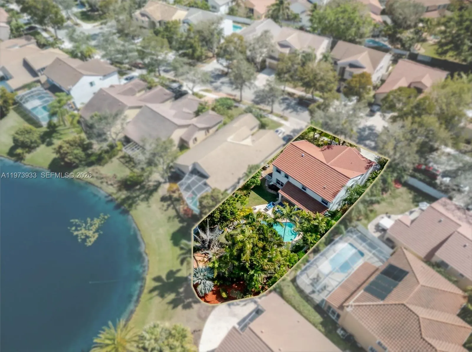 362 Lake Crest Ct, Weston, Florida 33326, Weston, Florida 33326, 4 Bedrooms Bedrooms, ,2 BathroomsBathrooms,Residential,For Sale,362 Lake Crest Ct, Weston, Florida 33326,A11973933
