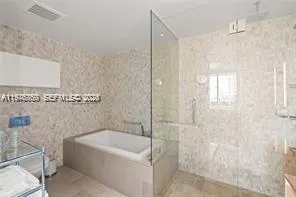 68 Se 6th St 1209, Miami, Florida 33131, Miami, Florida 33131, 2 Bedrooms Bedrooms, ,2 BathroomsBathrooms,Residential Lease,For Rent,68 Se 6th St 1209, Miami, Florida 33131,A11976360