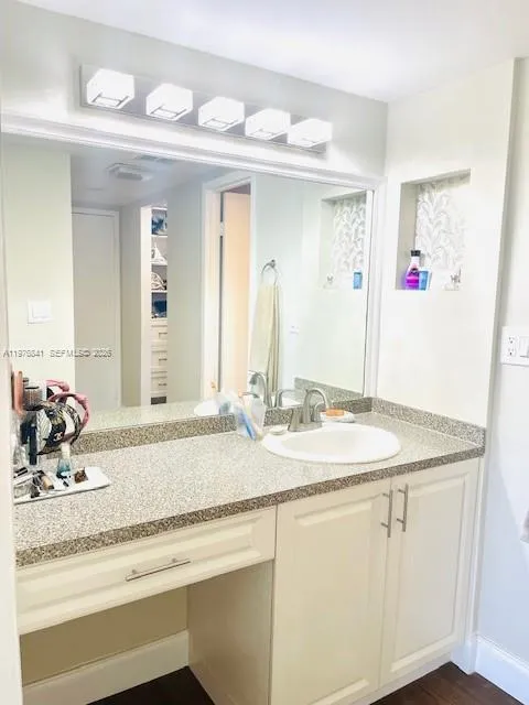 3675 N Country Club Dr 708, Aventura, Florida 3318, Aventura, Florida 33180, 2 Bedrooms Bedrooms, ,2 BathroomsBathrooms,Residential Lease,For Rent,3675 N Country Club Dr 708, Aventura, Florida 3318,A11976841