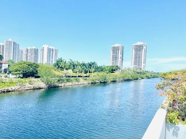 3675 N Country Club Dr 708, Aventura, Florida 3318, Aventura, Florida 33180, 2 Bedrooms Bedrooms, ,2 BathroomsBathrooms,Residential Lease,For Rent,3675 N Country Club Dr 708, Aventura, Florida 3318,A11976841