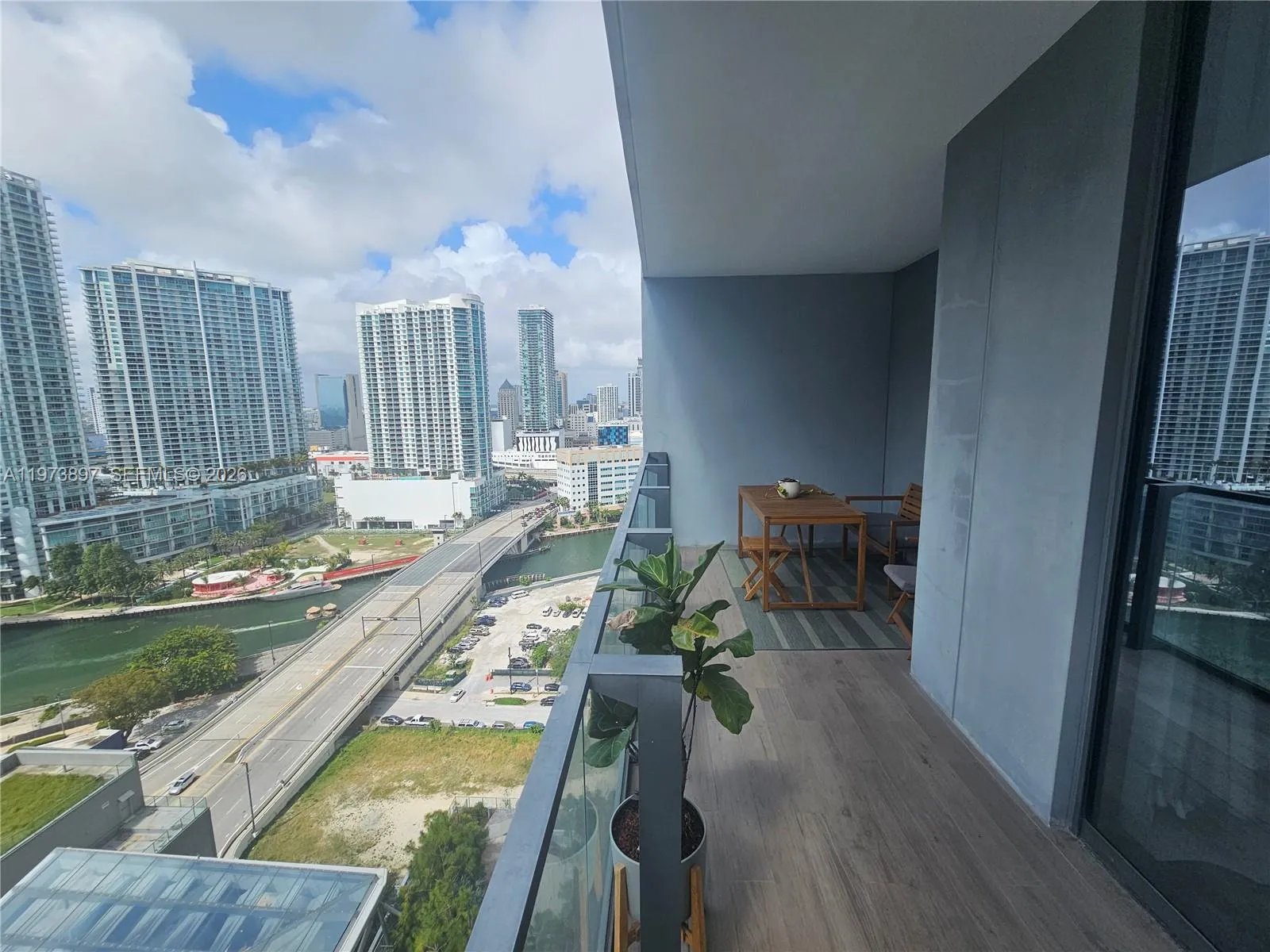 68 Se 6th St 1806, Miami, Florida 33131, Miami, Florida 33131, 1 Bedroom Bedrooms, ,1 BathroomBathrooms,Residential Lease,For Rent,68 Se 6th St 1806, Miami, Florida 33131,A11973897