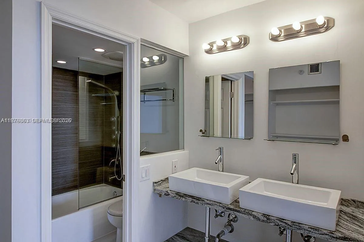 20505 E Country Club Dr 1931, Aventura, Florida 33, Aventura, Florida 33180, 2 Bedrooms Bedrooms, ,2 BathroomsBathrooms,Residential Lease,For Rent,20505 E Country Club Dr 1931, Aventura, Florida 33,A11976863