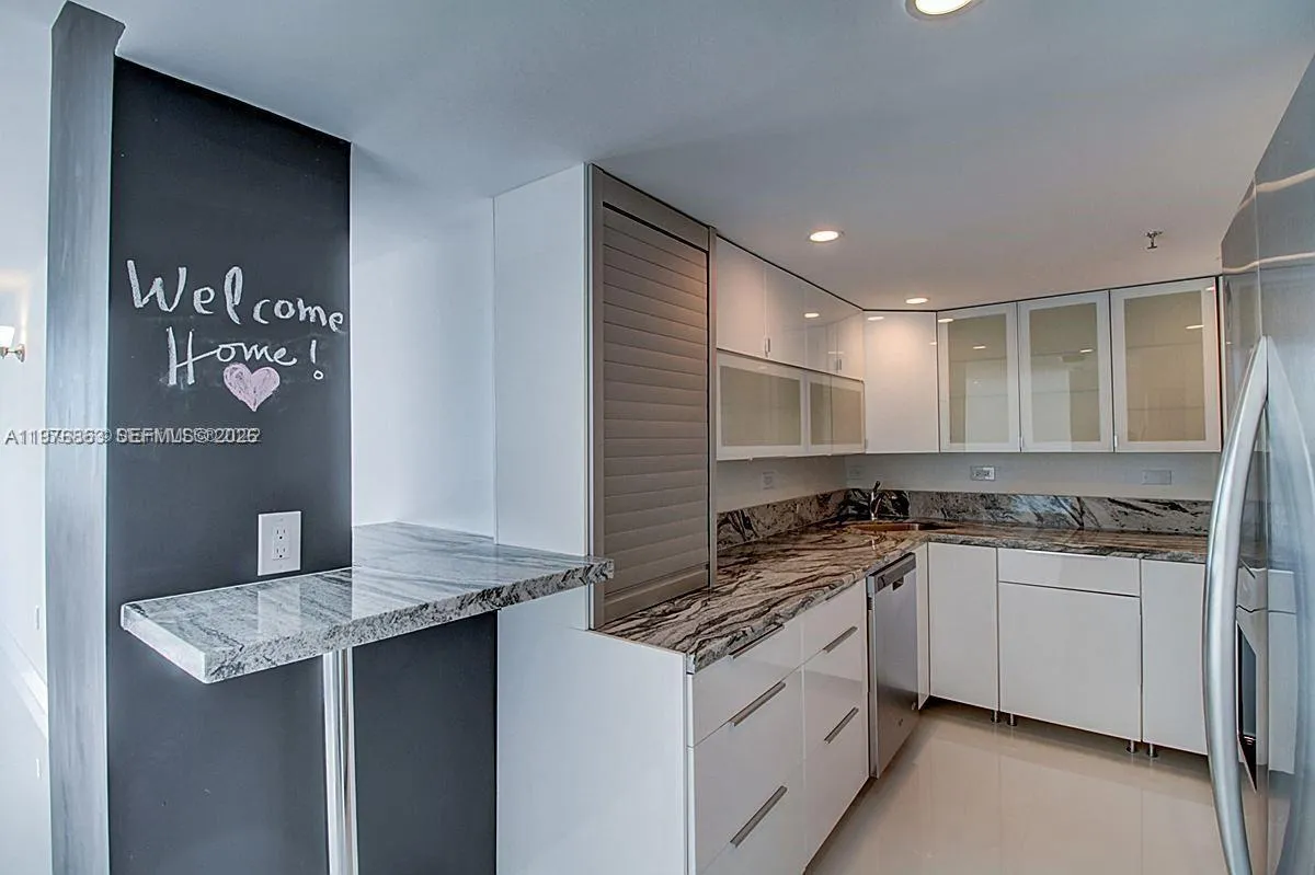 20505 E Country Club Dr 1931, Aventura, Florida 33, Aventura, Florida 33180, 2 Bedrooms Bedrooms, ,2 BathroomsBathrooms,Residential Lease,For Rent,20505 E Country Club Dr 1931, Aventura, Florida 33,A11976863