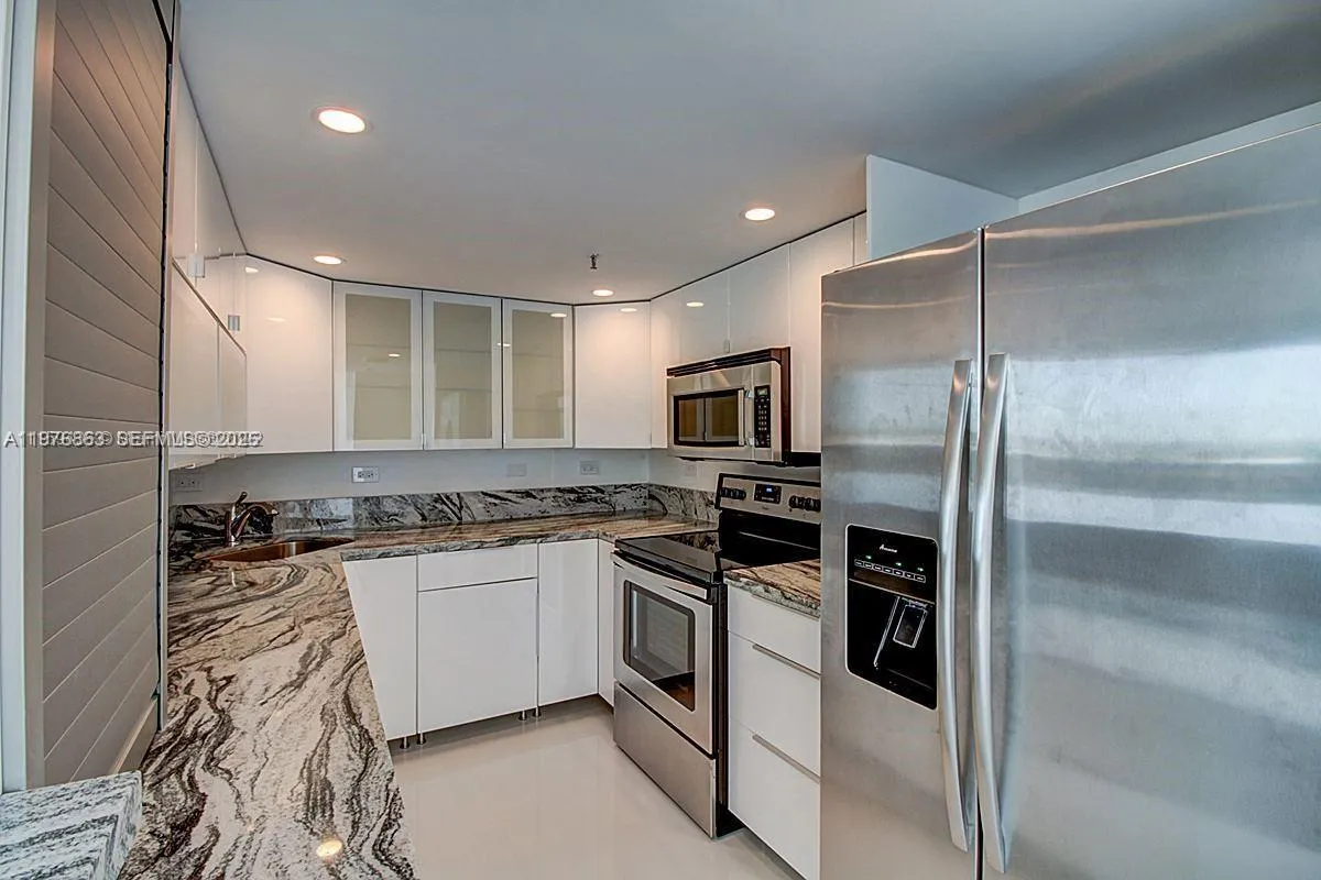 20505 E Country Club Dr 1931, Aventura, Florida 33, Aventura, Florida 33180, 2 Bedrooms Bedrooms, ,2 BathroomsBathrooms,Residential Lease,For Rent,20505 E Country Club Dr 1931, Aventura, Florida 33,A11976863