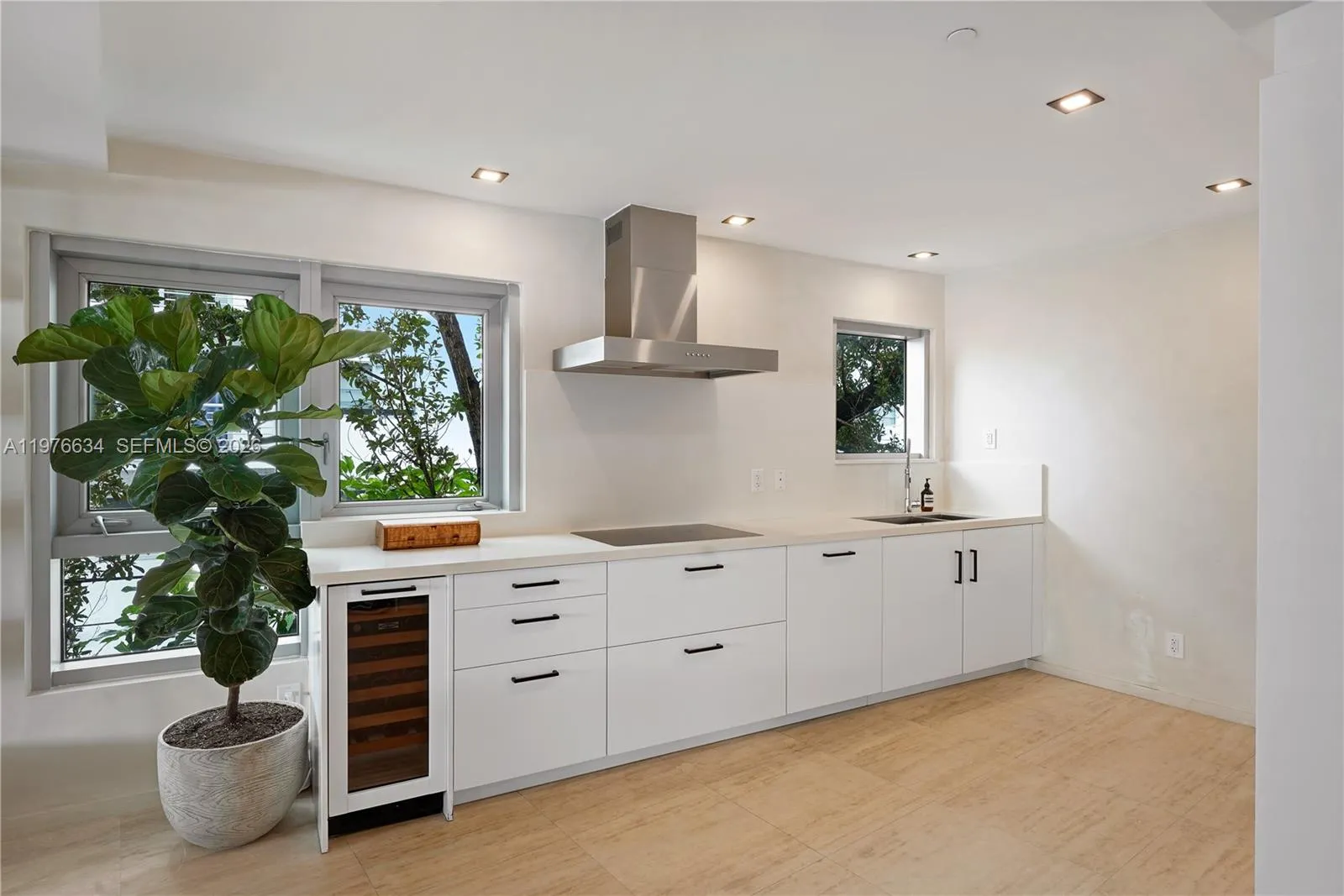 1491 Lincoln Ter 201, Miami Beach, Florida 33139, Miami Beach, Florida 33139, 1 Bedroom Bedrooms, ,1 BathroomBathrooms,Residential Lease,For Rent,1491 Lincoln Ter 201, Miami Beach, Florida 33139,A11976634