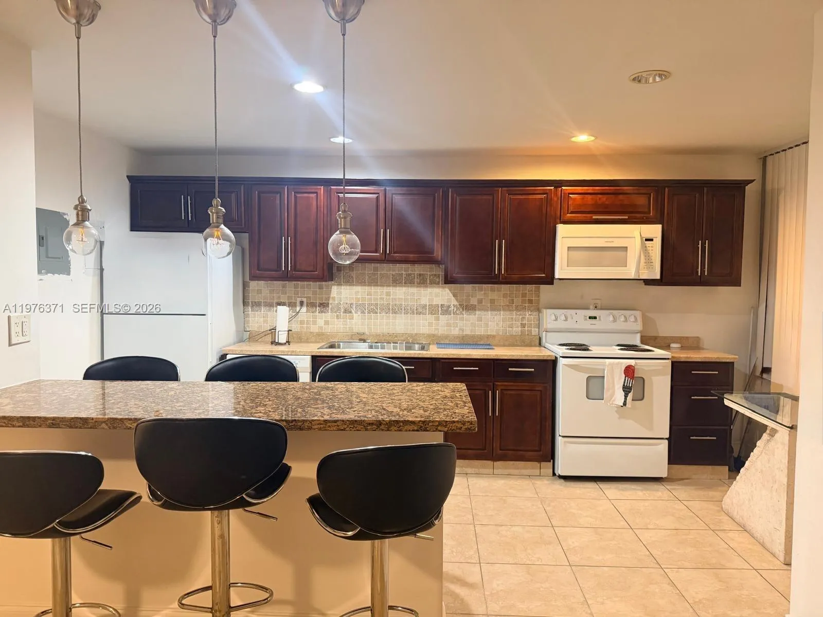 18031 Biscayne Blvd 201, Aventura, Florida 33160, Aventura, Florida 33160, ,1 BathroomBathrooms,Residential Lease,For Rent,18031 Biscayne Blvd 201, Aventura, Florida 33160,A11976371