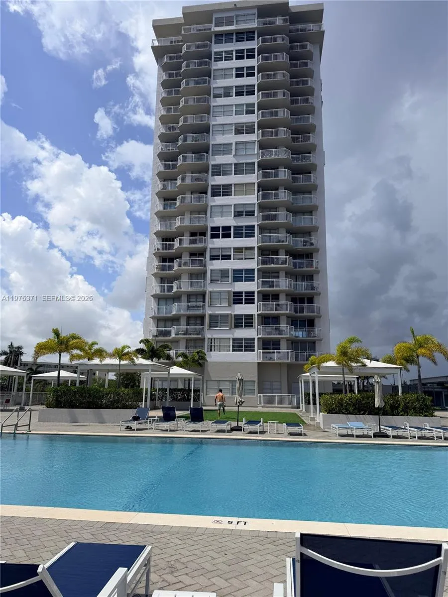 18031 Biscayne Blvd 201, Aventura, Florida 33160, Aventura, Florida 33160, ,1 BathroomBathrooms,Residential Lease,For Rent,18031 Biscayne Blvd 201, Aventura, Florida 33160,A11976371