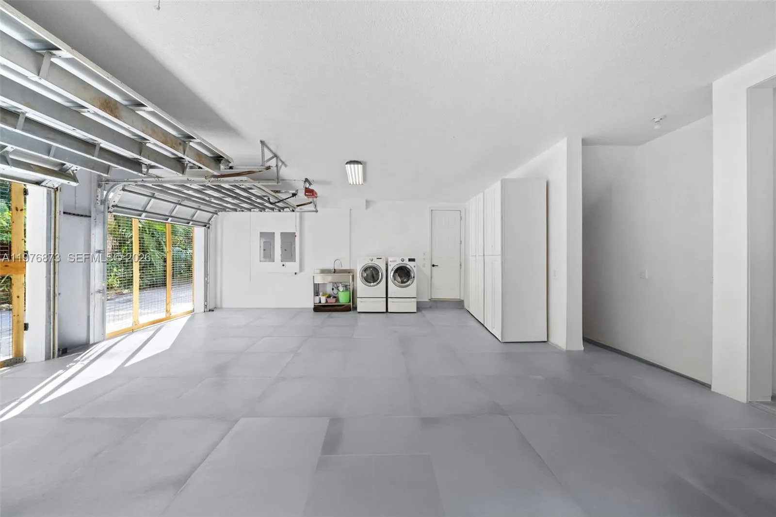 5952 Nw 66th Ave, Parkland, Florida 33067, Parkland, Florida 33067, 5 Bedrooms Bedrooms, ,4 BathroomsBathrooms,Residential,For Sale,5952 Nw 66th Ave, Parkland, Florida 33067,A11976873