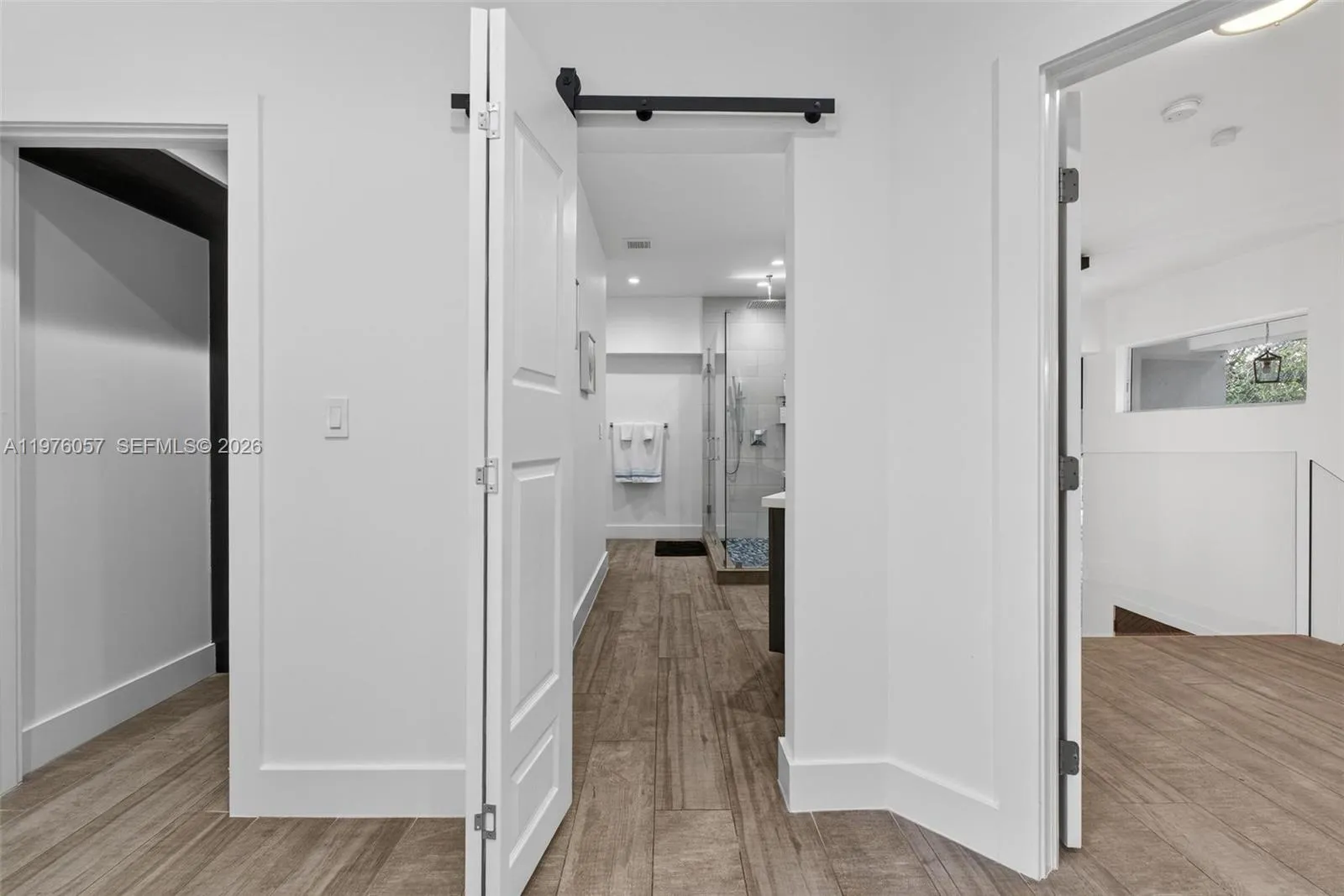 Coral Gables, Florida 33134, 3 Bedrooms Bedrooms, ,3 BathroomsBathrooms,Residential Lease,For Rent,A11976057