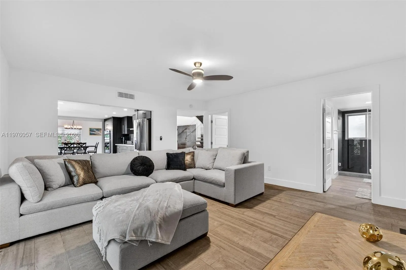 Coral Gables, Florida 33134, 3 Bedrooms Bedrooms, ,3 BathroomsBathrooms,Residential Lease,For Rent,A11976057