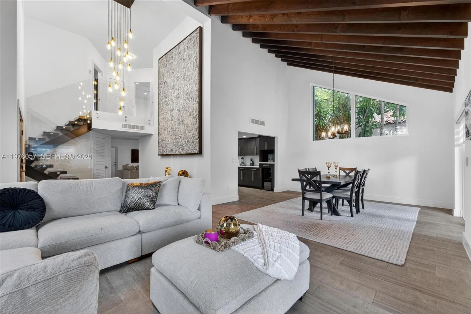 Coral Gables, Florida 33134, 3 Bedrooms Bedrooms, ,3 BathroomsBathrooms,Residential Lease,For Rent,A11976057