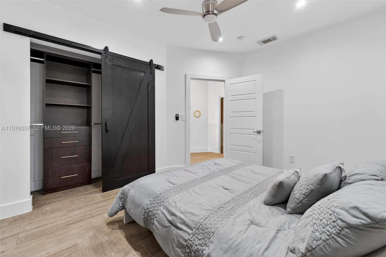 Coral Gables, Florida 33134, 3 Bedrooms Bedrooms, ,3 BathroomsBathrooms,Residential Lease,For Rent,A11976057