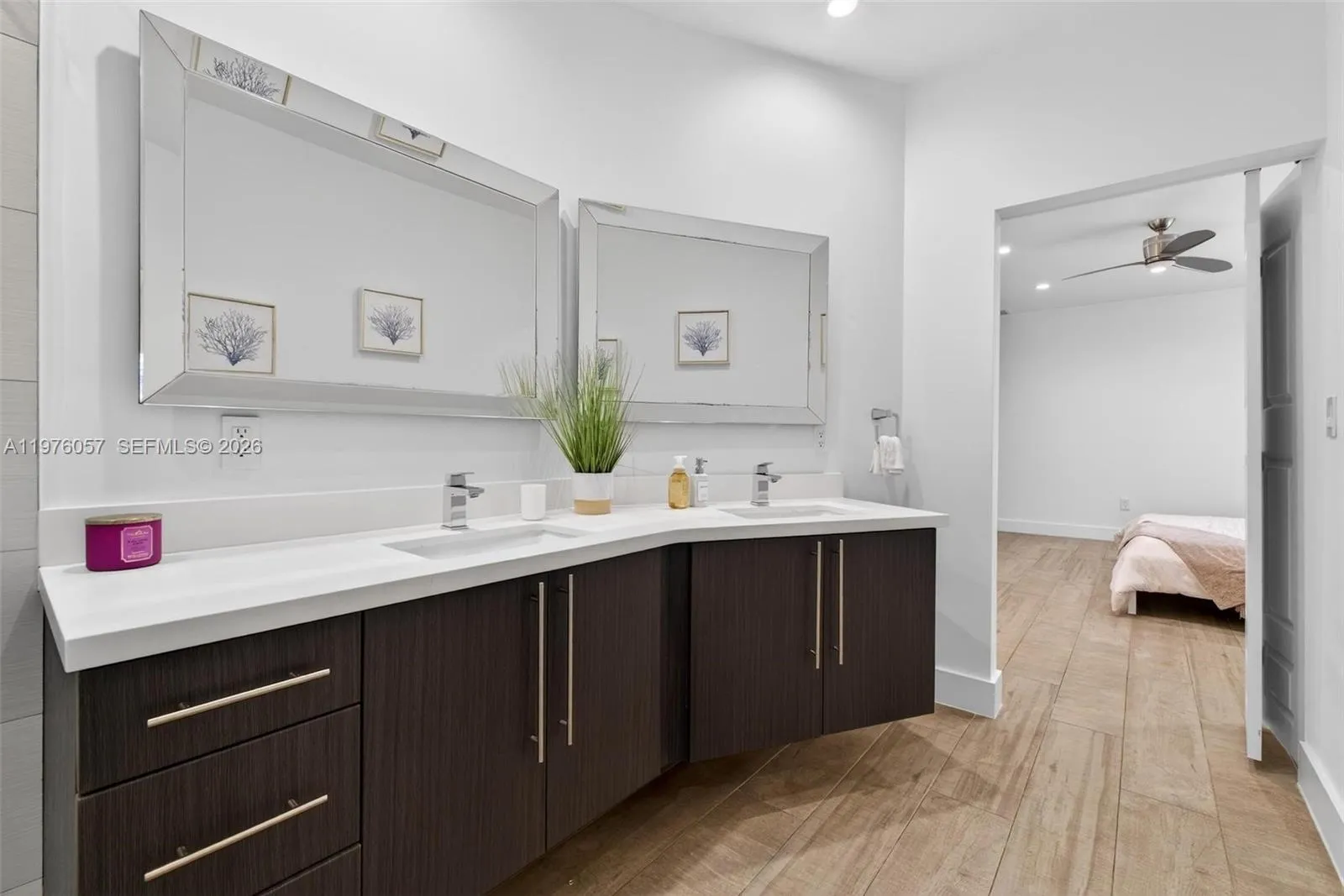 Coral Gables, Florida 33134, 3 Bedrooms Bedrooms, ,3 BathroomsBathrooms,Residential Lease,For Rent,A11976057