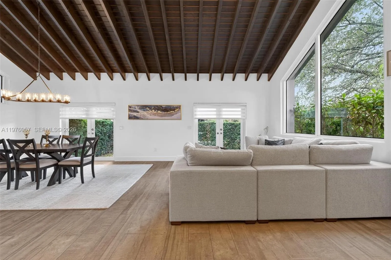 Coral Gables, Florida 33134, 3 Bedrooms Bedrooms, ,3 BathroomsBathrooms,Residential Lease,For Rent,A11976057