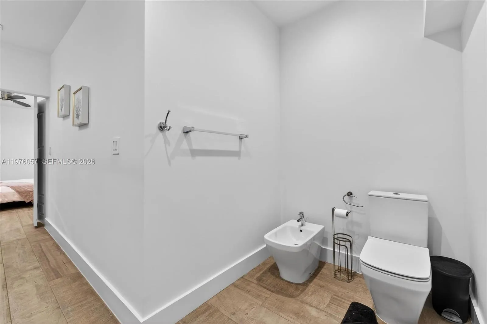 Coral Gables, Florida 33134, 3 Bedrooms Bedrooms, ,3 BathroomsBathrooms,Residential Lease,For Rent,A11976057