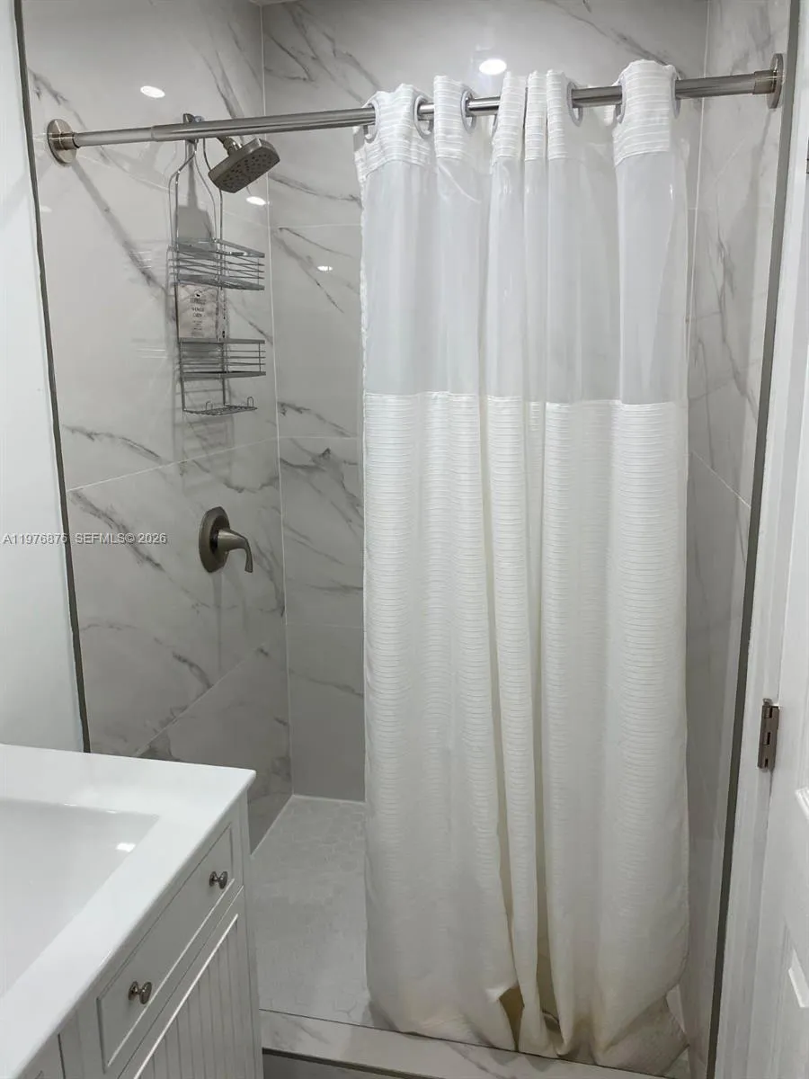 5710 Douglas St, Hollywood, Florida 33021, Hollywood, Florida 33021, 3 Bedrooms Bedrooms, ,2 BathroomsBathrooms,Residential,For Sale,5710 Douglas St, Hollywood, Florida 33021,A11976876