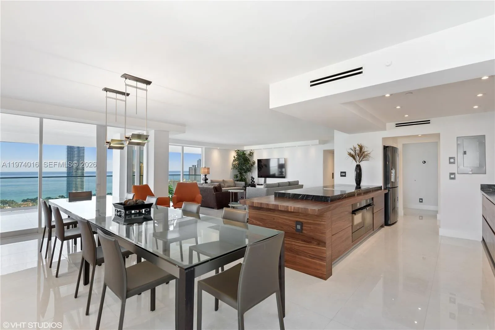 19707 Turnberry Way 28j, Aventura, Florida 33180, Aventura, Florida 33180, 3 Bedrooms Bedrooms, ,2 BathroomsBathrooms,Residential,For Sale,19707 Turnberry Way 28j, Aventura, Florida 33180,A11974016