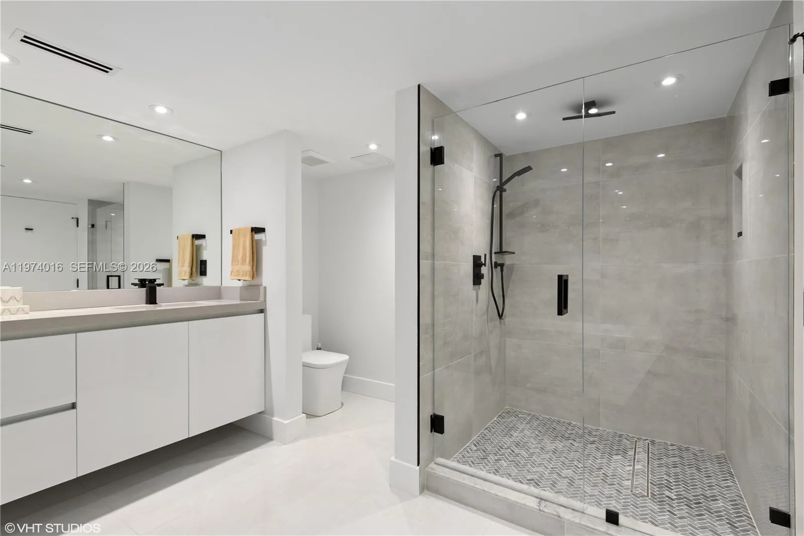 19707 Turnberry Way 28j, Aventura, Florida 33180, Aventura, Florida 33180, 3 Bedrooms Bedrooms, ,2 BathroomsBathrooms,Residential,For Sale,19707 Turnberry Way 28j, Aventura, Florida 33180,A11974016