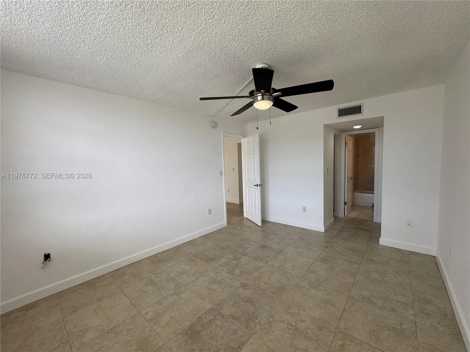 13120 Sw 92nd Ave B-302, Miami, Florida 33176, Miami, Florida 33176, 1 Bedroom Bedrooms, ,1 BathroomBathrooms,Residential Lease,For Rent,13120 Sw 92nd Ave B-302, Miami, Florida 33176,A11976772
