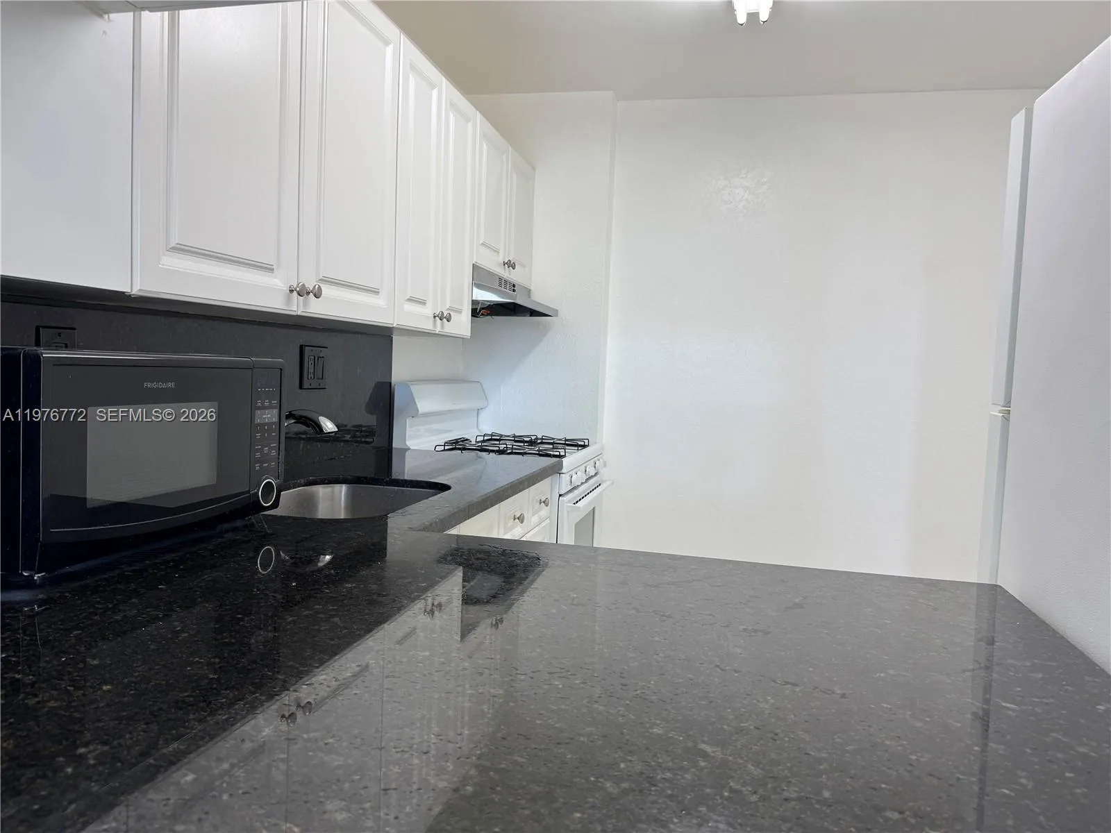 13120 Sw 92nd Ave B-302, Miami, Florida 33176, Miami, Florida 33176, 1 Bedroom Bedrooms, ,1 BathroomBathrooms,Residential Lease,For Rent,13120 Sw 92nd Ave B-302, Miami, Florida 33176,A11976772