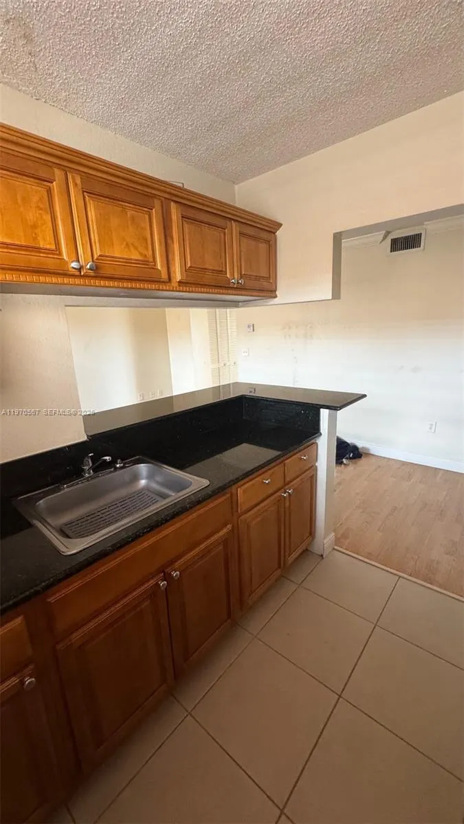 2441 Sw 31st Ave 303, Miami, Florida 33145, Miami, Florida 33145, 1 Bedroom Bedrooms, ,1 BathroomBathrooms,Residential,For Sale,2441 Sw 31st Ave 303, Miami, Florida 33145,A11970567