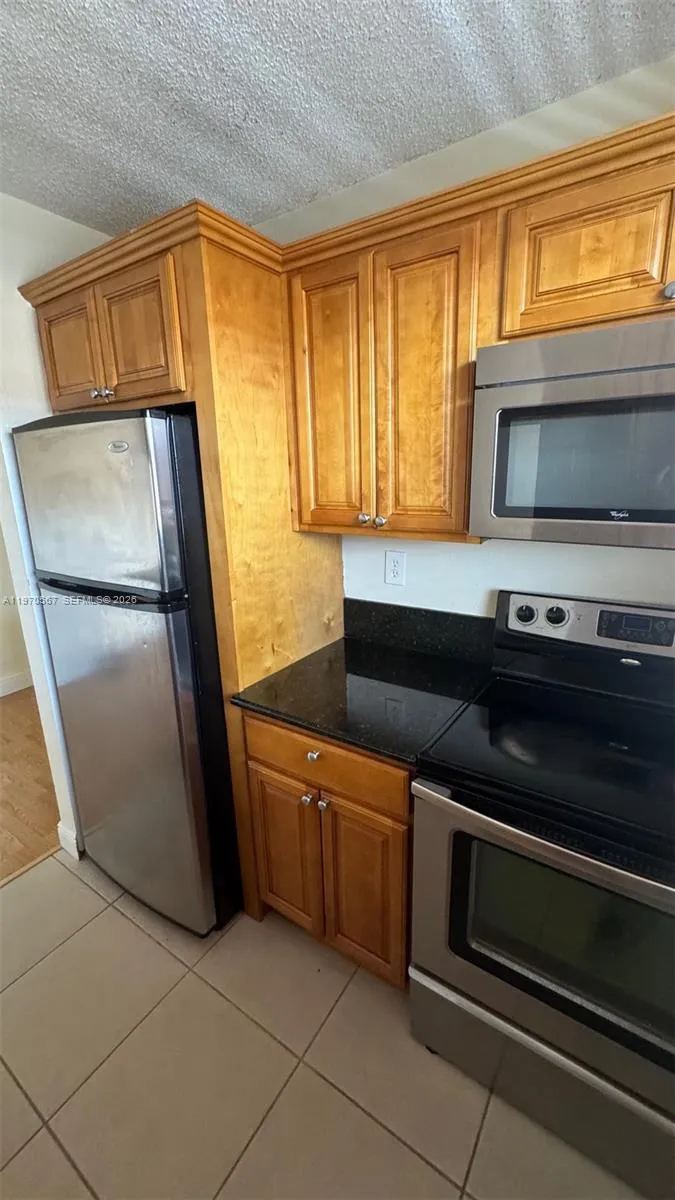 2441 Sw 31st Ave 303, Miami, Florida 33145, Miami, Florida 33145, 1 Bedroom Bedrooms, ,1 BathroomBathrooms,Residential,For Sale,2441 Sw 31st Ave 303, Miami, Florida 33145,A11970567