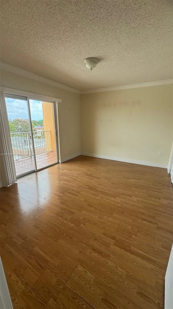 2441 Sw 31st Ave 303, Miami, Florida 33145, Miami, Florida 33145, 1 Bedroom Bedrooms, ,1 BathroomBathrooms,Residential,For Sale,2441 Sw 31st Ave 303, Miami, Florida 33145,A11970567