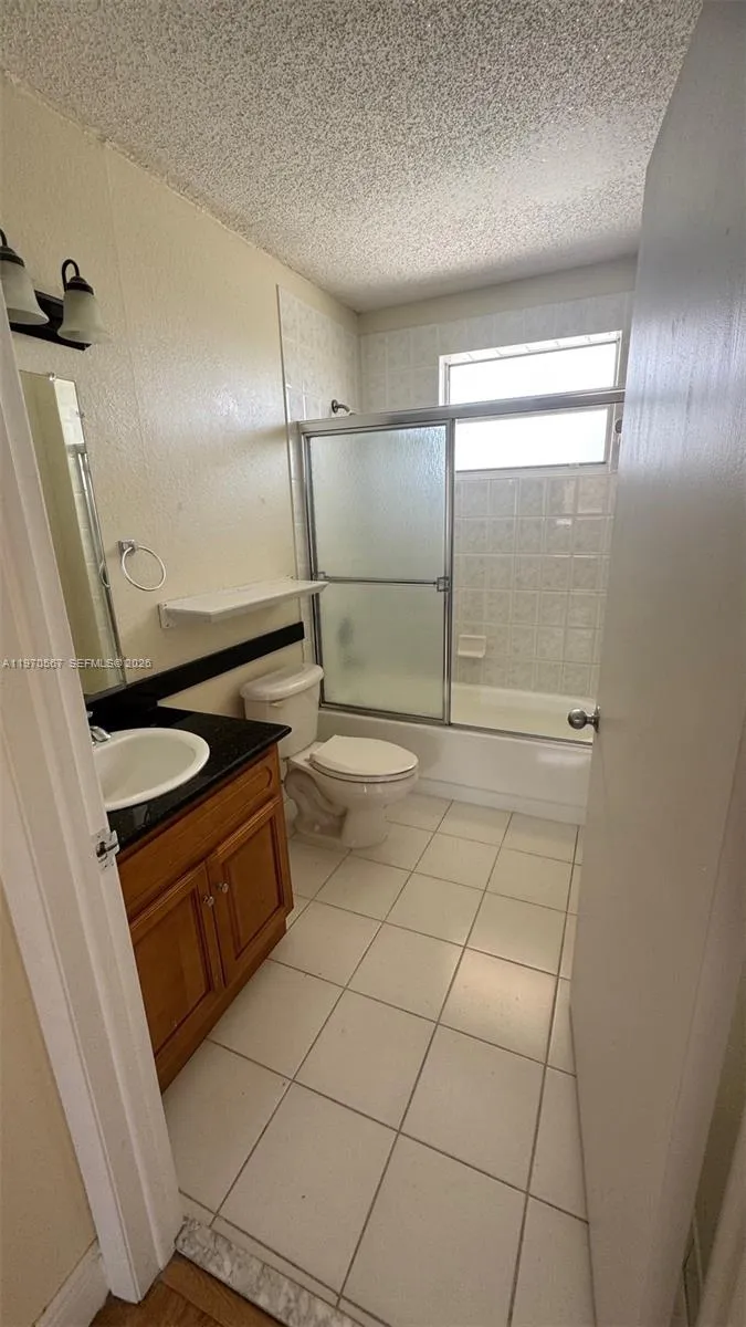 2441 Sw 31st Ave 303, Miami, Florida 33145, Miami, Florida 33145, 1 Bedroom Bedrooms, ,1 BathroomBathrooms,Residential,For Sale,2441 Sw 31st Ave 303, Miami, Florida 33145,A11970567