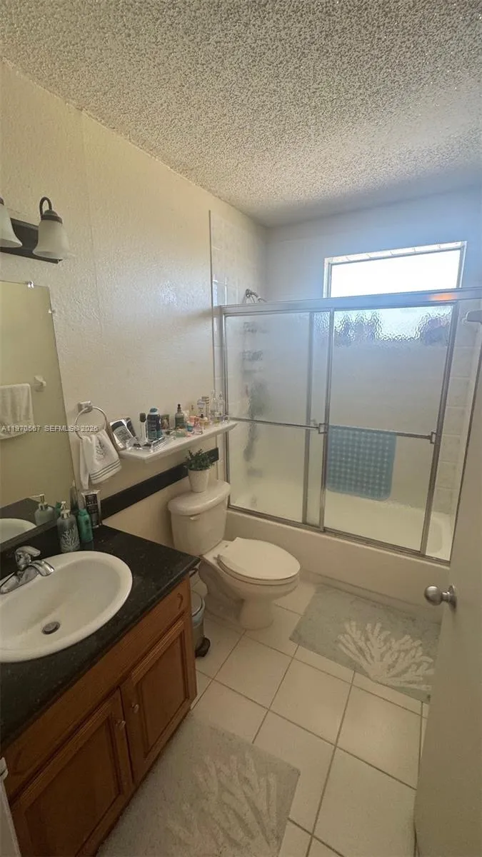 2441 Sw 31st Ave 303, Miami, Florida 33145, Miami, Florida 33145, 1 Bedroom Bedrooms, ,1 BathroomBathrooms,Residential,For Sale,2441 Sw 31st Ave 303, Miami, Florida 33145,A11970567