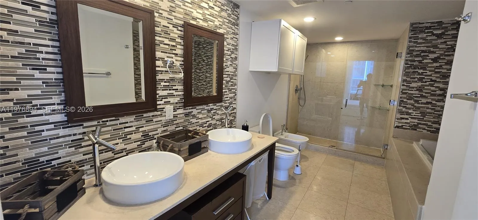 495 Brickell Ave 5310, Miami, Florida 33131, Miami, Florida 33131, 2 Bedrooms Bedrooms, ,2 BathroomsBathrooms,Residential Lease,For Rent,495 Brickell Ave 5310, Miami, Florida 33131,A11976894