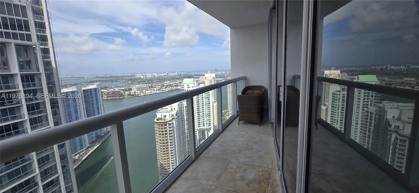 495 Brickell Ave 5310, Miami, Florida 33131, Miami, Florida 33131, 2 Bedrooms Bedrooms, ,2 BathroomsBathrooms,Residential Lease,For Rent,495 Brickell Ave 5310, Miami, Florida 33131,A11976894