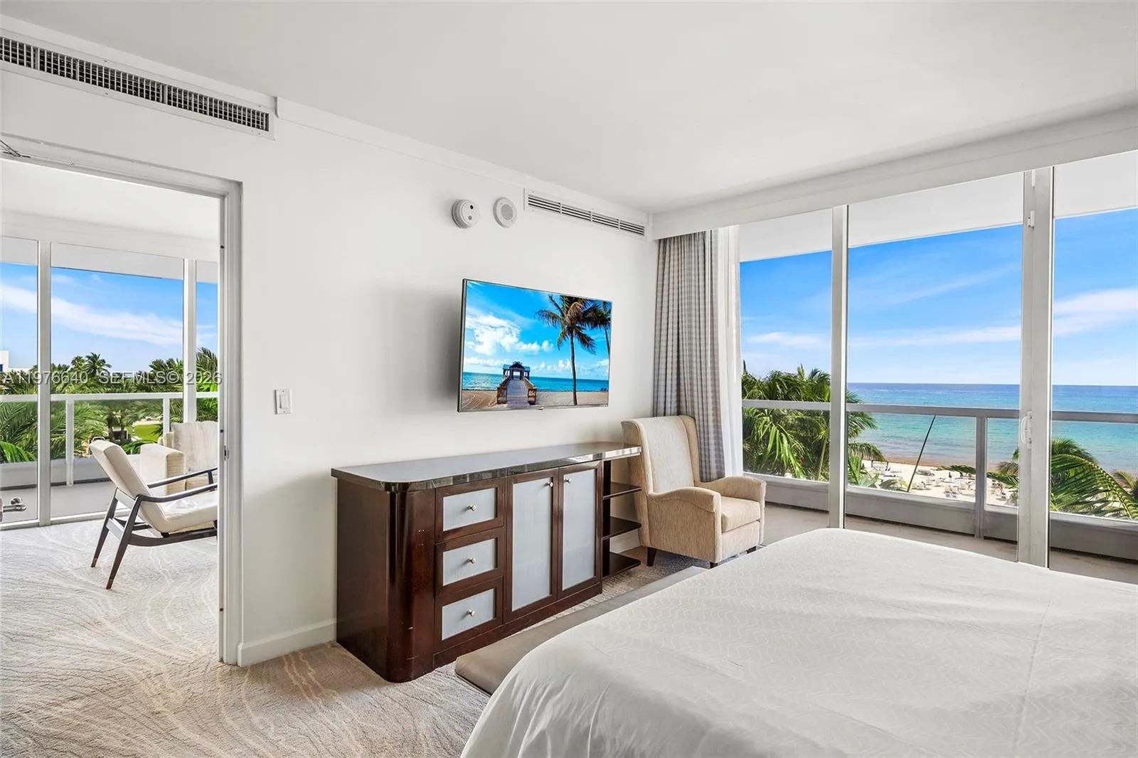 4391 Collins Ave 410, Miami Beach, Florida 33140, Miami Beach, Florida 33140, 1 Bedroom Bedrooms, ,2 BathroomsBathrooms,Residential,For Sale,4391 Collins Ave 410, Miami Beach, Florida 33140,A11976640