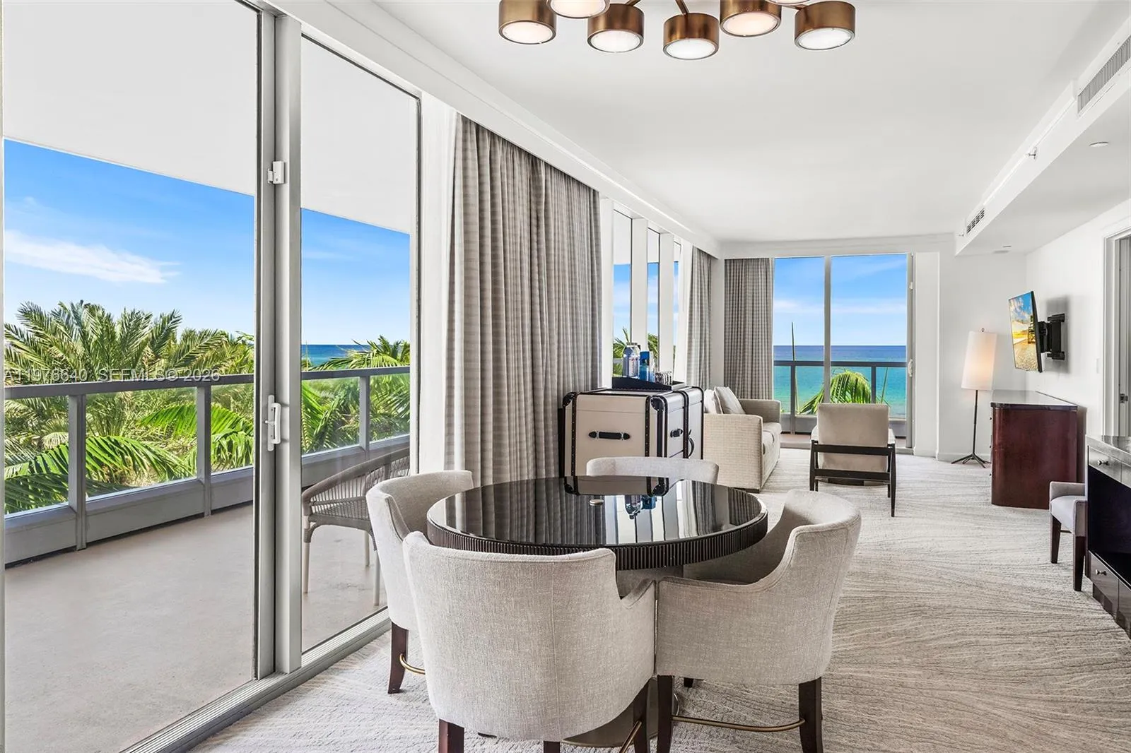 4391 Collins Ave 410, Miami Beach, Florida 33140, Miami Beach, Florida 33140, 1 Bedroom Bedrooms, ,2 BathroomsBathrooms,Residential,For Sale,4391 Collins Ave 410, Miami Beach, Florida 33140,A11976640