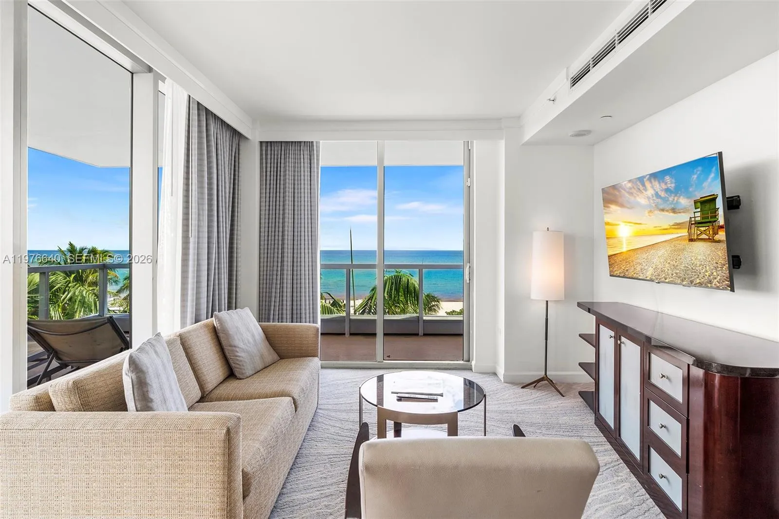 4391 Collins Ave 410, Miami Beach, Florida 33140, Miami Beach, Florida 33140, 1 Bedroom Bedrooms, ,2 BathroomsBathrooms,Residential,For Sale,4391 Collins Ave 410, Miami Beach, Florida 33140,A11976640