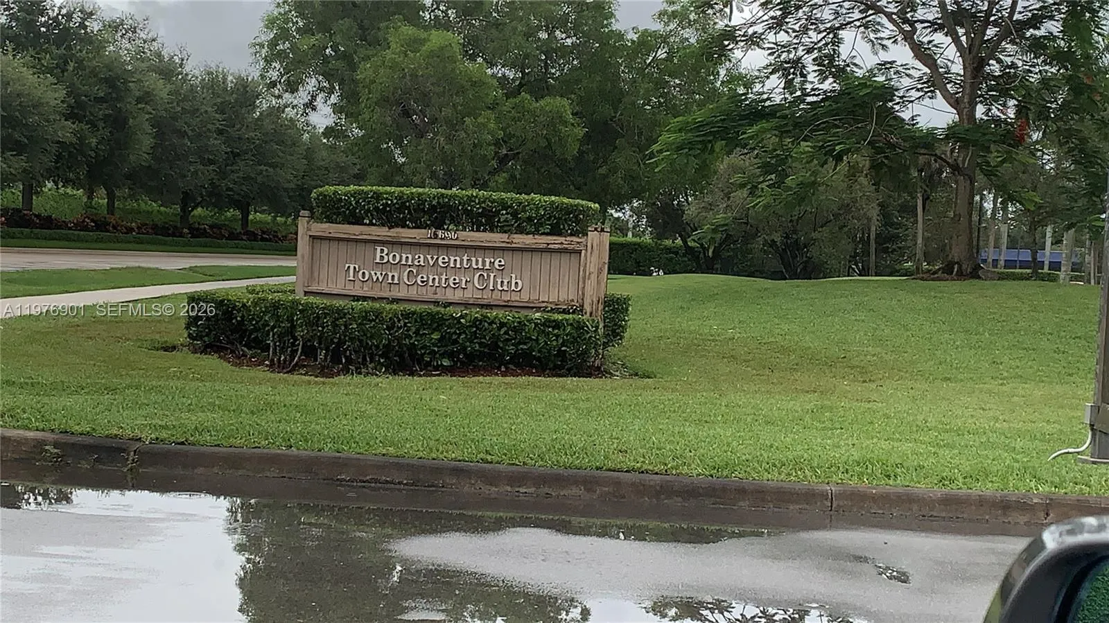 183 Lakeview Dr 203, Weston, Florida 33326, Weston, Florida 33326, 2 Bedrooms Bedrooms, ,2 BathroomsBathrooms,Residential,For Sale,183 Lakeview Dr 203, Weston, Florida 33326,A11976901