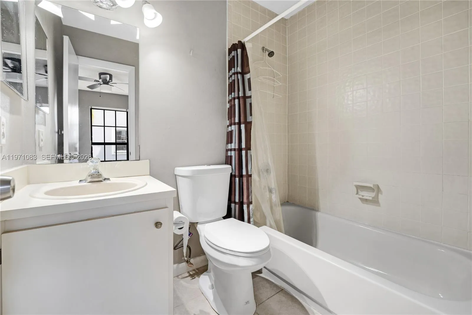 11625 Nw 11th St 11625, Pembroke Pines, Florida 33, Pembroke Pines, Florida 33026, 2 Bedrooms Bedrooms, ,2 BathroomsBathrooms,Residential,For Sale,11625 Nw 11th St 11625, Pembroke Pines, Florida 33,A11971083