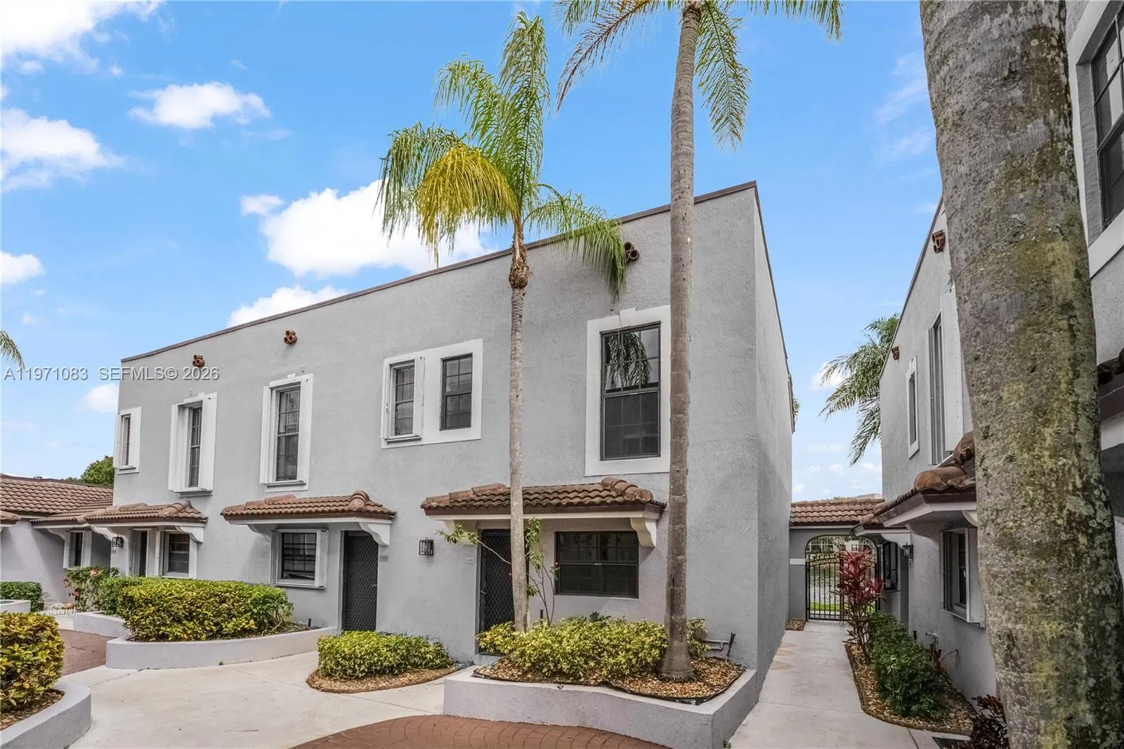 11625 Nw 11th St 11625, Pembroke Pines, Florida 33, Pembroke Pines, Florida 33026, 2 Bedrooms Bedrooms, ,2 BathroomsBathrooms,Residential,For Sale,11625 Nw 11th St 11625, Pembroke Pines, Florida 33,A11971083