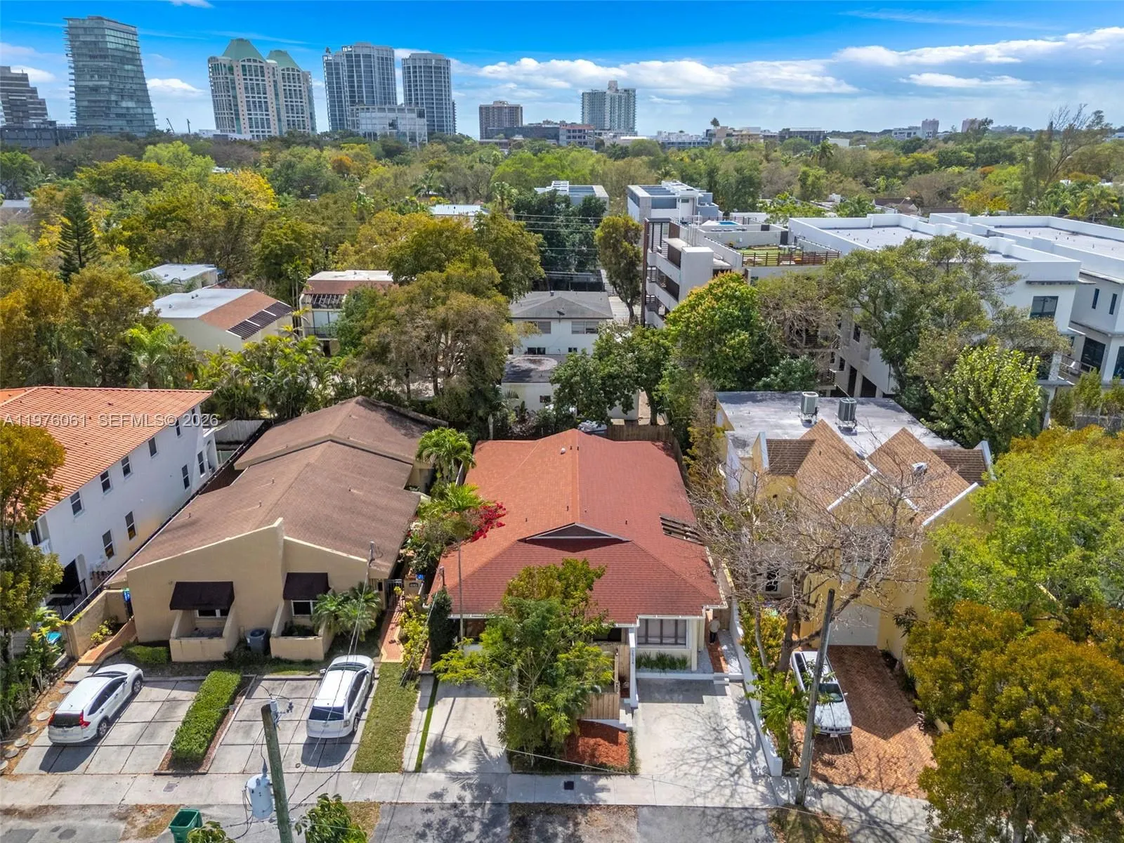 2934 W Trade Ave B, Miami, Florida 33133, Miami, Florida 33133, 2 Bedrooms Bedrooms, ,2 BathroomsBathrooms,Residential,For Sale,2934 W Trade Ave B, Miami, Florida 33133,A11976061