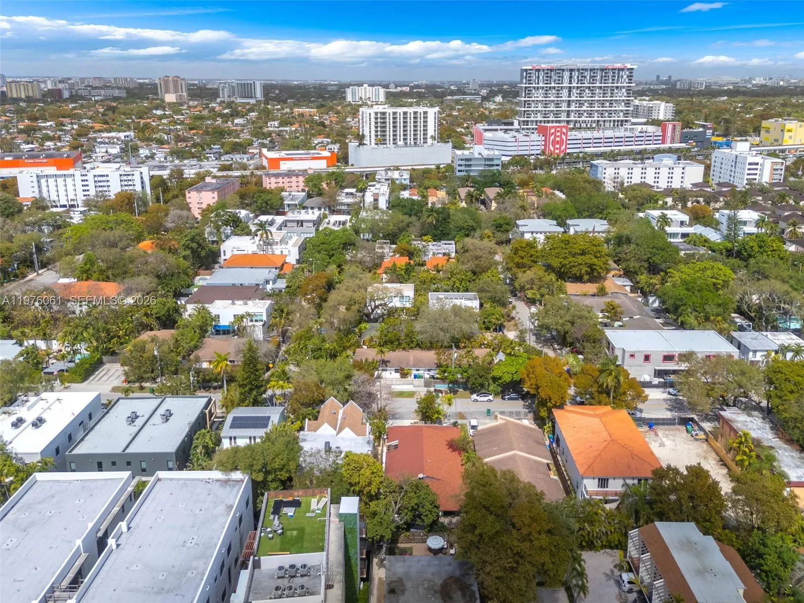 2934 W Trade Ave B, Miami, Florida 33133, Miami, Florida 33133, 2 Bedrooms Bedrooms, ,2 BathroomsBathrooms,Residential,For Sale,2934 W Trade Ave B, Miami, Florida 33133,A11976061