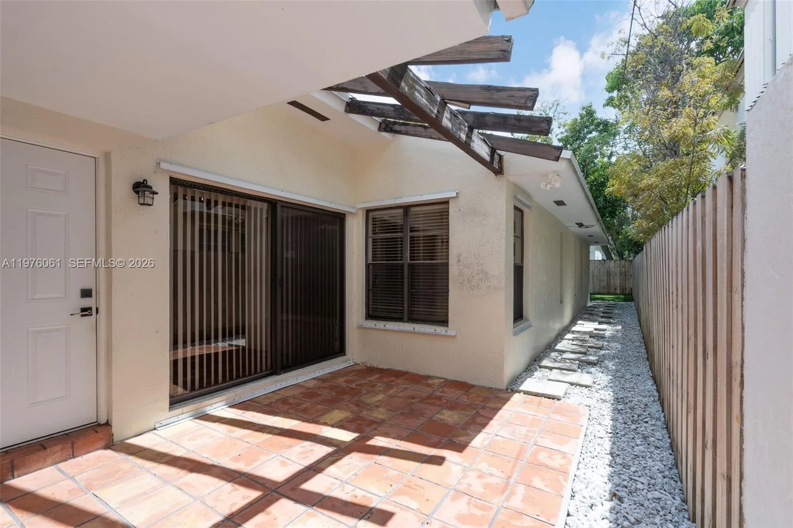 2934 W Trade Ave B, Miami, Florida 33133, Miami, Florida 33133, 2 Bedrooms Bedrooms, ,2 BathroomsBathrooms,Residential,For Sale,2934 W Trade Ave B, Miami, Florida 33133,A11976061