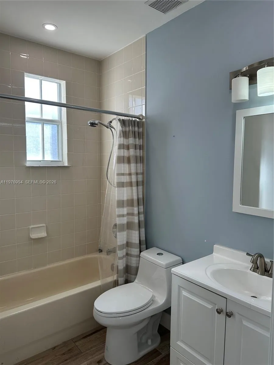 15673 Sw 39th St 235, Miramar, Florida 33027, Miramar, Florida 33027, 4 Bedrooms Bedrooms, ,3 BathroomsBathrooms,Residential Lease,For Rent,15673 Sw 39th St 235, Miramar, Florida 33027,A11976954