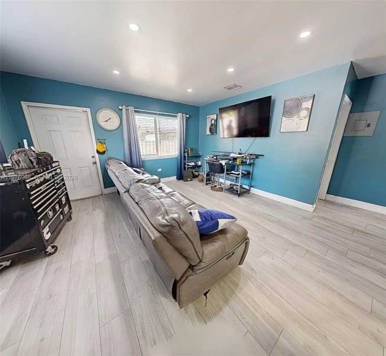 Hollywood, Florida 33020, Hollywood, Florida 33020, ,Residential Income,For Sale, Hollywood, Florida 33020,A11976968